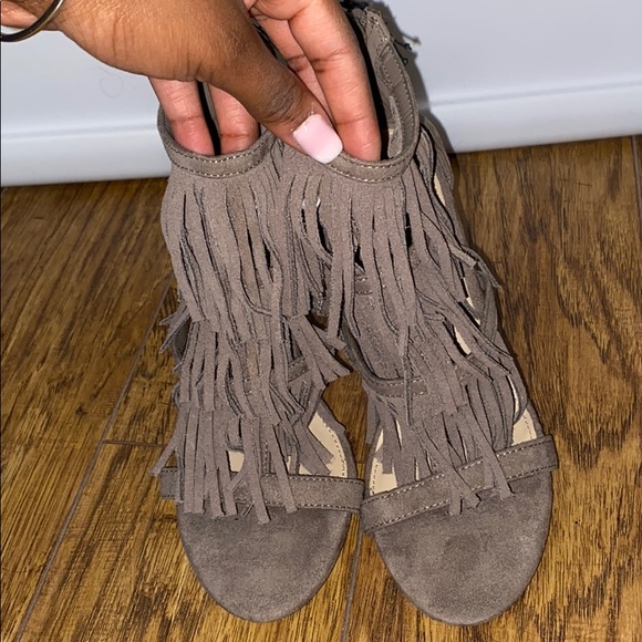F21 Taupe Fringe heels- NWT - Picture 2 of 5